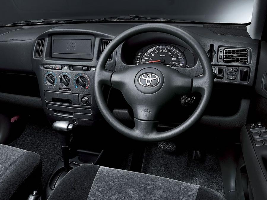  Toyota Probox Van 2002 года  (фото 6 из 6)